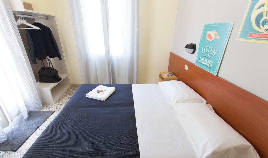 Hotel Byron Solo Per Giovani ริชโชเน ห้อง รูปภาพ